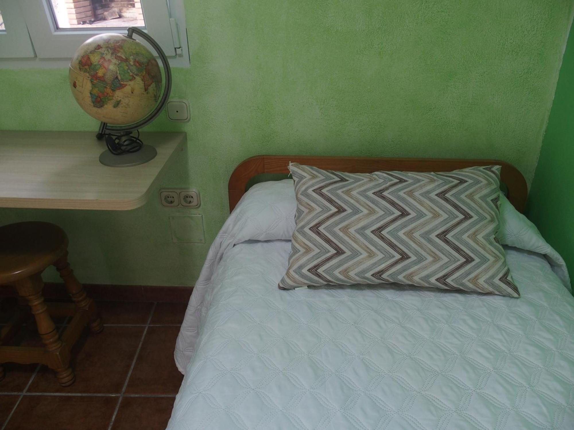 Casa Luciita: Agradable Con Chimenea, Patio Y Bbq. Holiday home