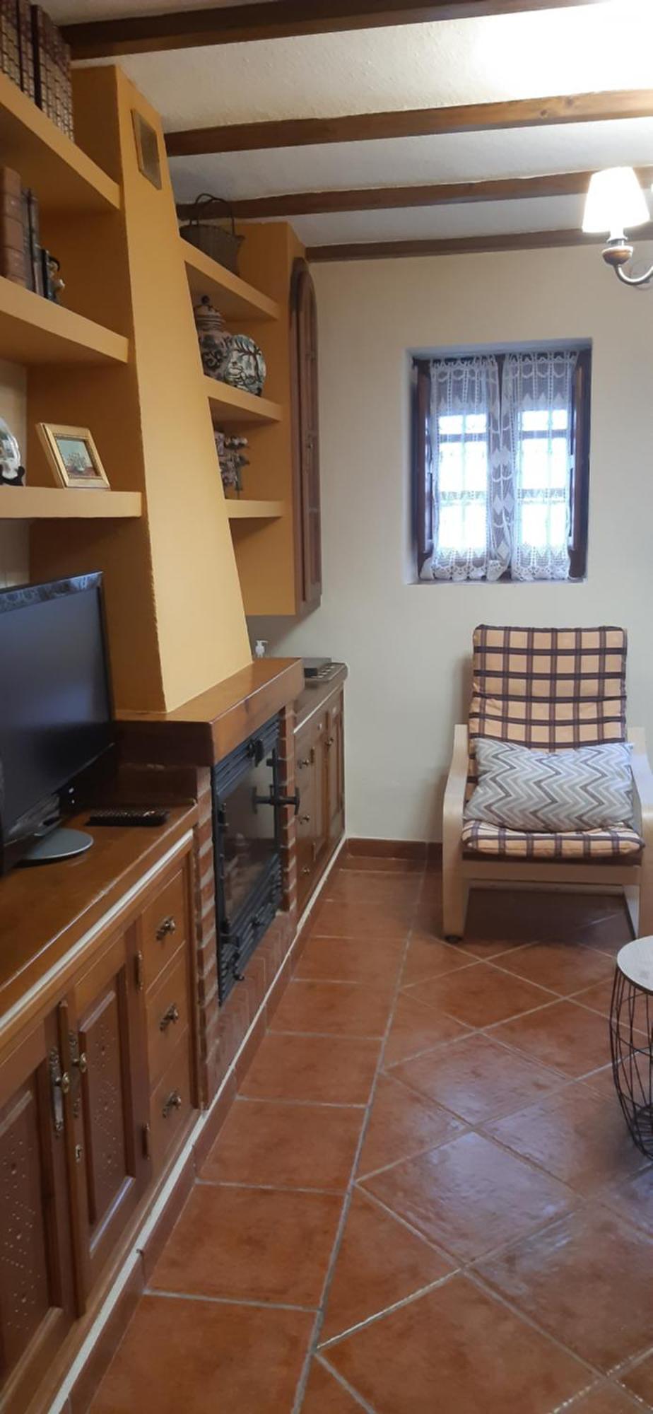 Casa Luciita: Agradable Con Chimenea, Patio Y Bbq. *